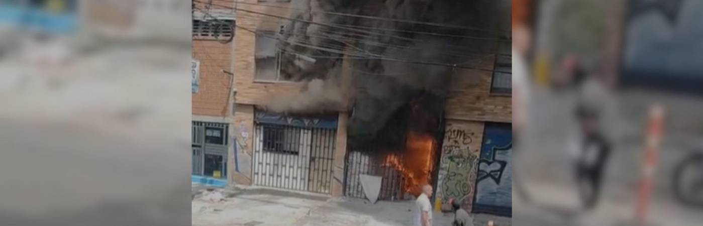 Seis tripulaciones de bomberos llegaron hasta el lugar. FOTO: CAPTURA DE VIDEO