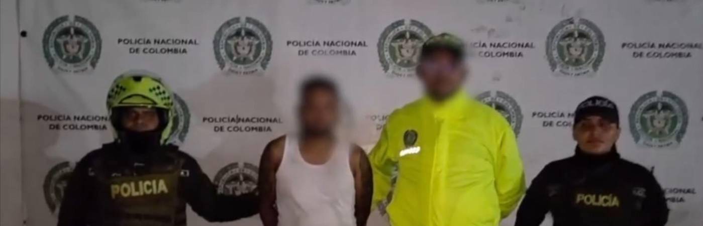 El señalado jefe disidente fue capturado en un operativo coordinado entre la Dijín de la Policía y la Fiscalía. FOTO: POLICÍA NACIONAL