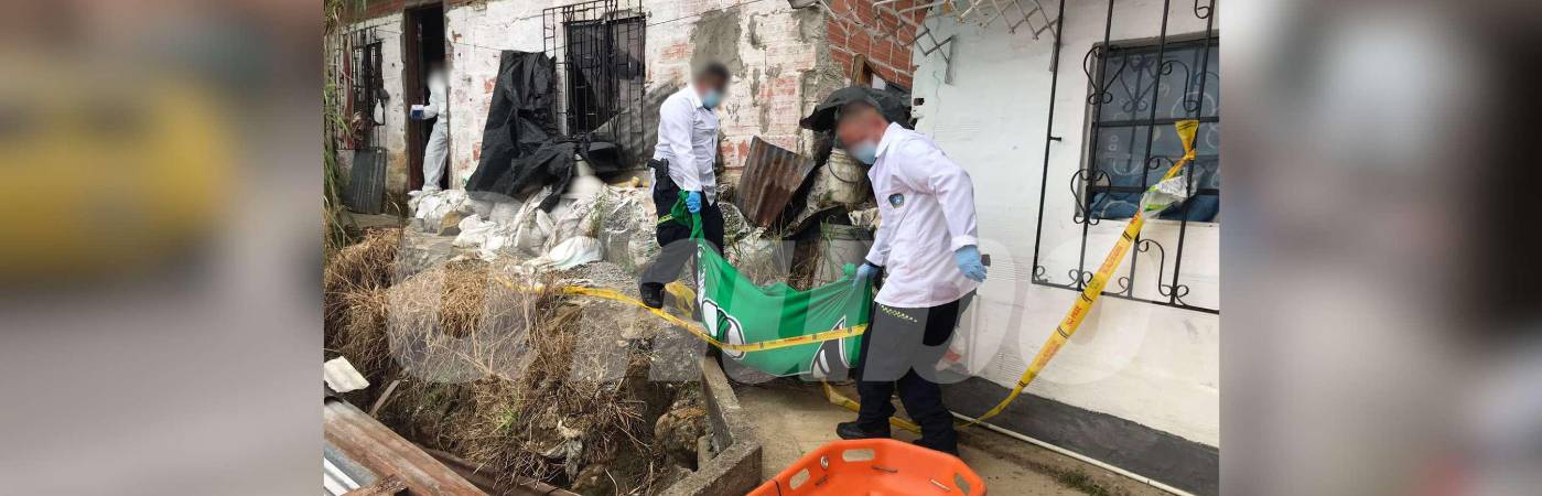 Agentes de la Sijín de la Policía realizaron las labores judiciales. / FOTO: LAURA ROSA JIMÉNEZ VALENCIA