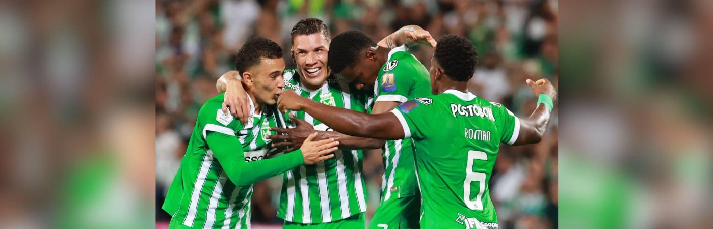 Felipe Marín, Matheus Uribe, Néider Parra y Andrés Román celebrando. FOTO: MANUEL SALDARRIAGA QUINTERO