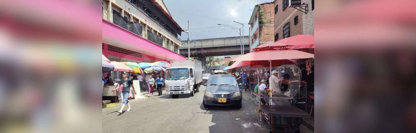 A mitad de esta cuadra, conocida como la Calle del pescado, ocurrieron los hechos. /FOTO: ANDRÉS GARCÍA HERNÁNDEZ