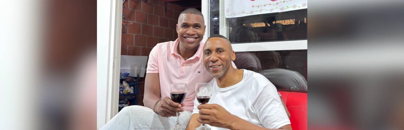 Carlos Bejarano le dio la bienvenida a Jhon Viáfara. FOTO: INSTAGRAM @carlitosbeja