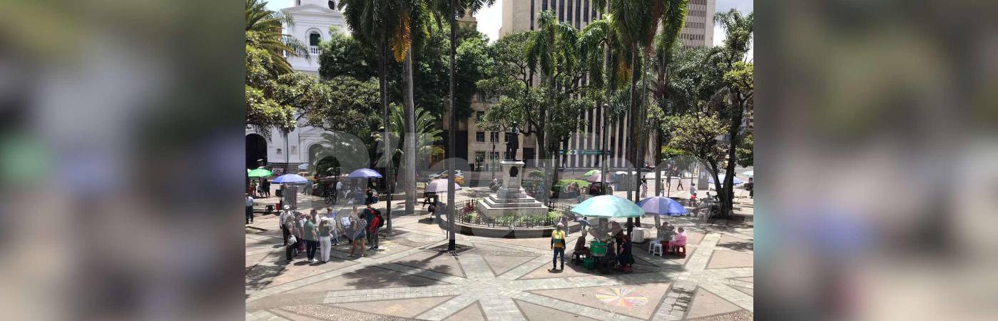 La víctima fue atacada en el parque Berrío, al parecer, en un caso de intolerancia. /FOTO: LAURA ROSA JIMÉNEZ VALENCIA