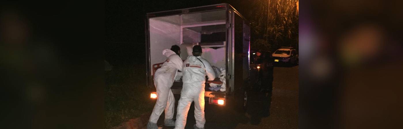 Agentes del CTI de la Fiscalía realizaron la inspección del cadáver. Imagen de referencia, no corresponde al hecho. FOTO: ARCHIVO - ANDRÉS FELIPE OSORIO