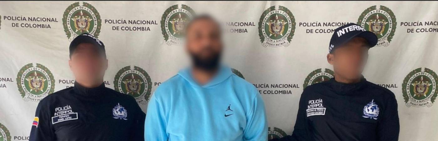 Extranjero capturado en Rionegro. FOTO: POLICÍA NACIONAL