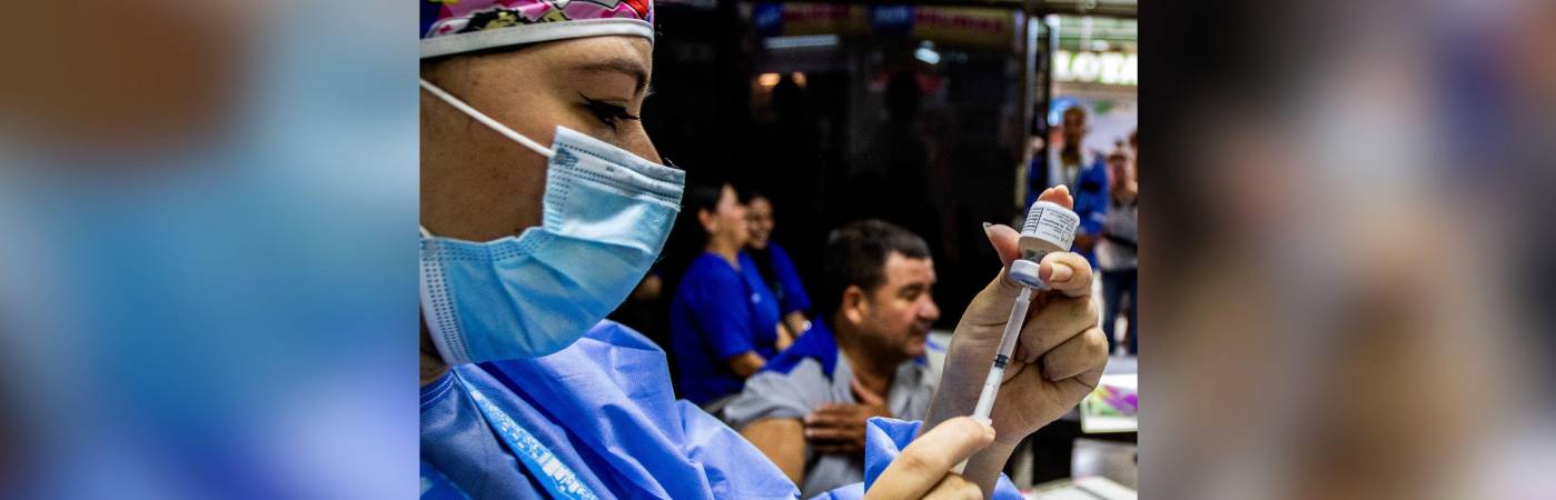 Jornada de vacunación contra la fiebre amarilla. FOTO: JULIO CÉSAR HERRERA
