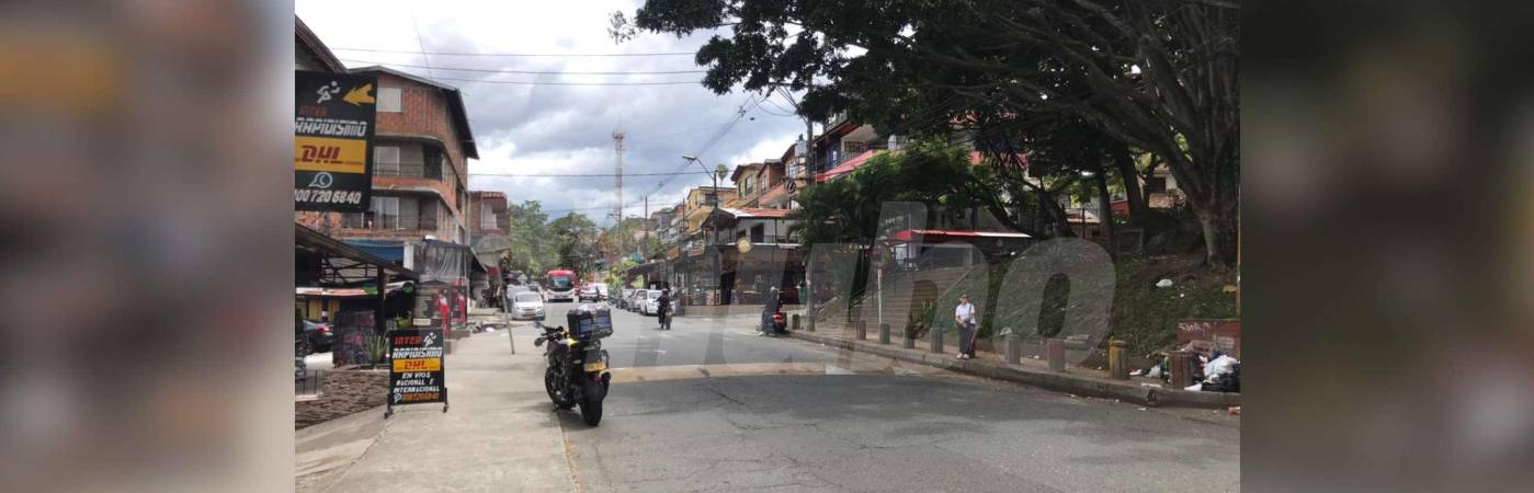 En esta cuadra del barrio Tejelo ocurrió el ataque en el que resultó herido Álvaro José Soto Pacheco. /FOTO: LAURA ROSA JIMÉNEZ VALENCIA