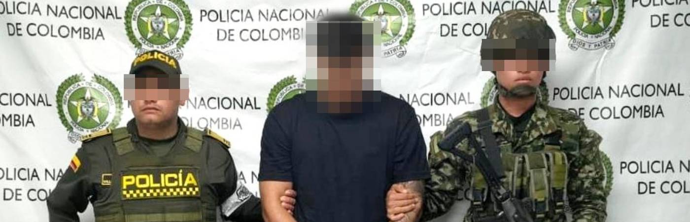 Capturado en Guatapé por agredir a policías y al Ejército. FOTO: POLICÍA ANTIOQUIA
