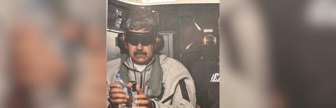 Maduro a bordo del USS Iwo Jima, en camino a Nueva York para enfrentar cargos. FOTO: X @WhiteHouse