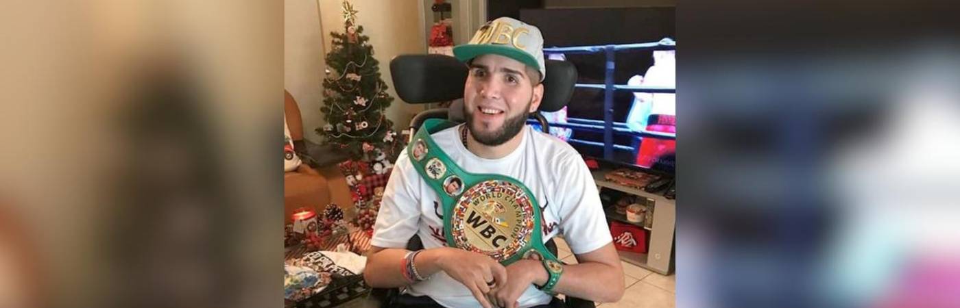 El exboxeador Prichard Colón tras quedar en silla de ruedas por una pelea hace 11 años. FOTO: REDES