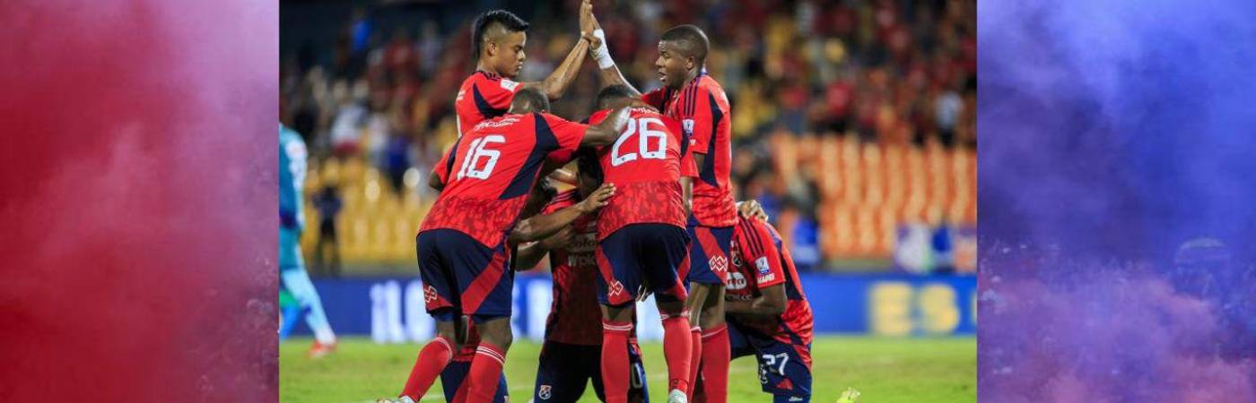 Durante más de 100 años, infinidad de jugadores han dejado su nombre marcado en la historia del equipo Rojo de Antioquia, el Decano. / FOTO: CAMILO SUÁREZ.
