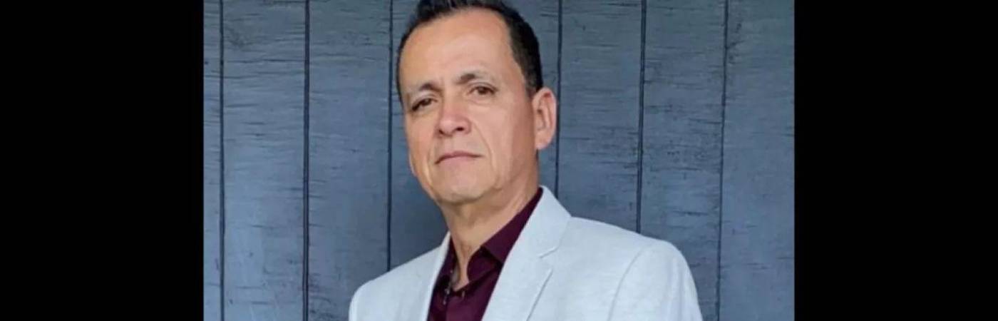 Luis Alberto Rendón también es cantante, de música popular, y es conocido como El Cachorro. / FOTO: @luisalbertoelcachorro