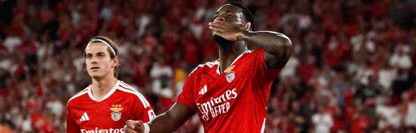Así celebró Jhon Jáder Durán su primer gol oficial con Benfica. FOTO: @SLBENFICA