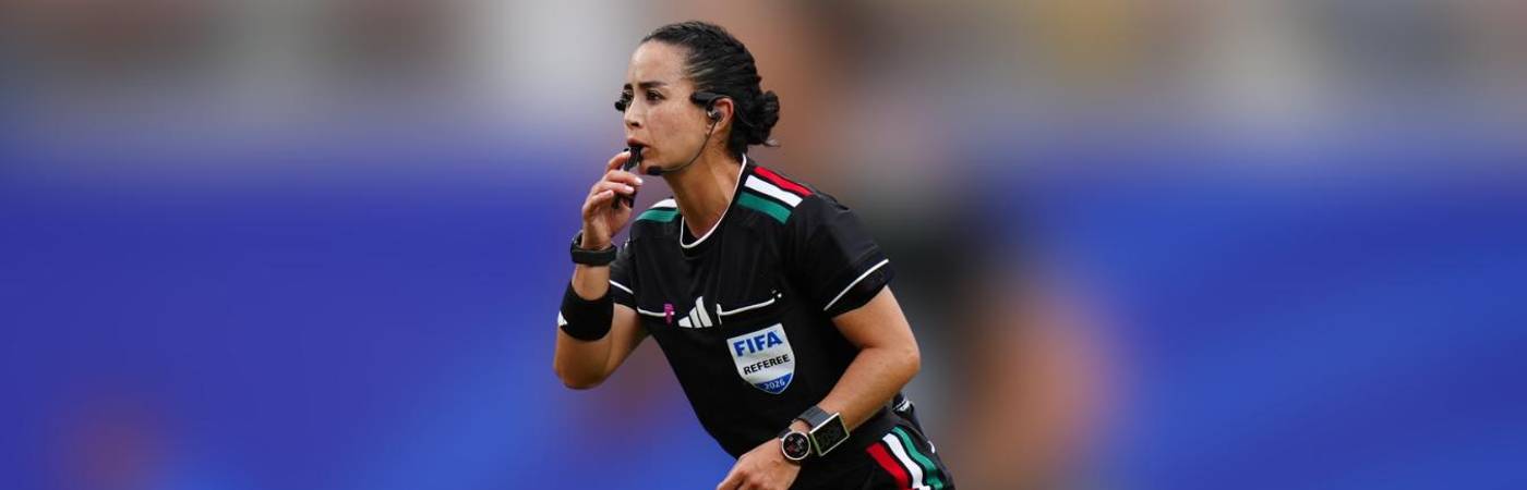 Ella es Katia Itzel García, la primera jueza en dirigir un partido de Copa del Mundo. FOTO: GETTY IMAGES