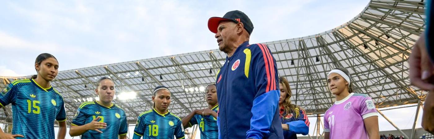El fútbol ha sido la gran pasión para Carlos Paniagua. Su vocación lo pone como un gran formador. FOTO: FCF