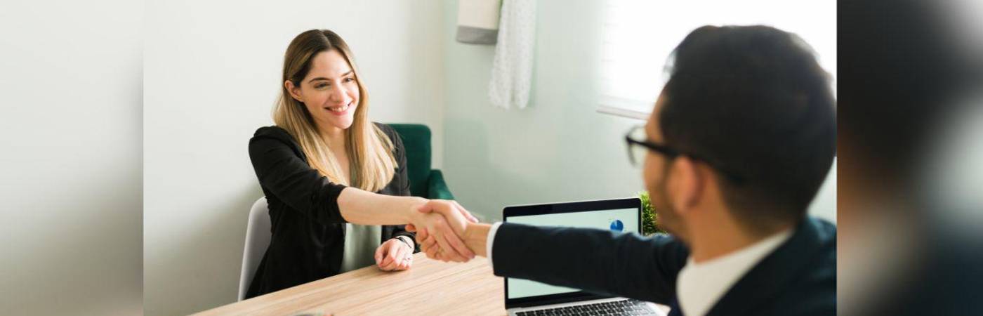 Hacer preguntas durante su proceso de selección significa que tiene interés en la vacante y que, de aceptar, estaría tomando la decisión de manera informada. FOTO: MAGNIFIC