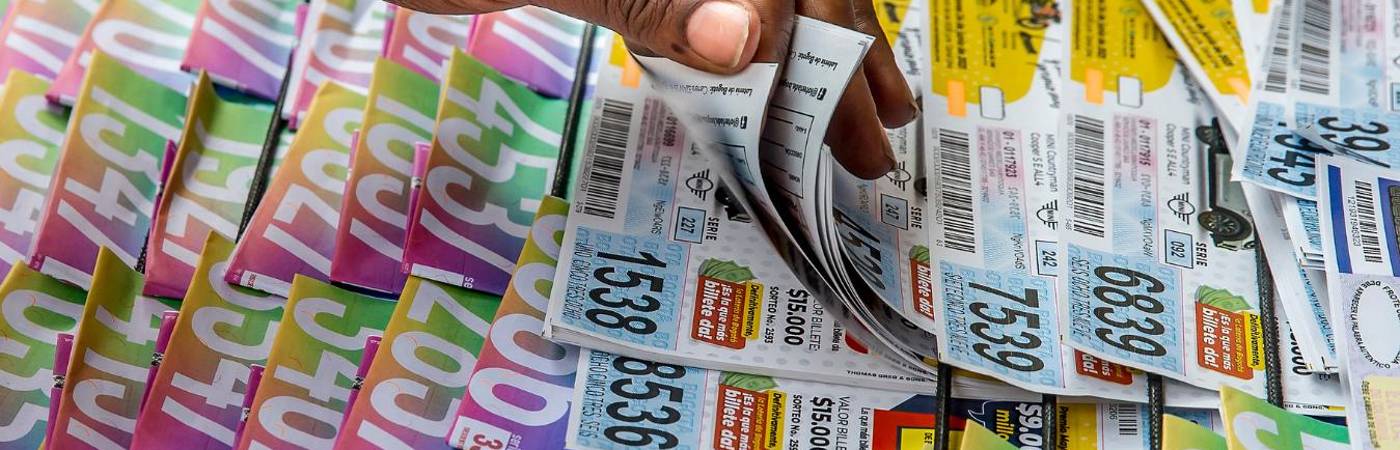 Billetes de loterías. / FOTO: JUAN ANTONIO SÁNCHEZ
