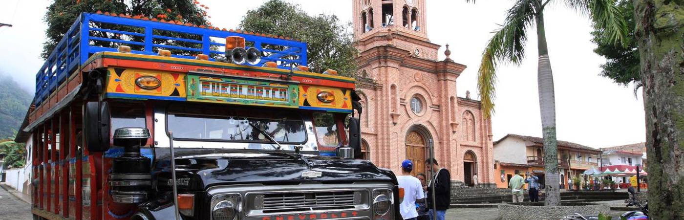 Parque principal de Pueblorrico, Suroeste antioqueño. /FOTO: ARCHIVO - SERGIO SÁENZ