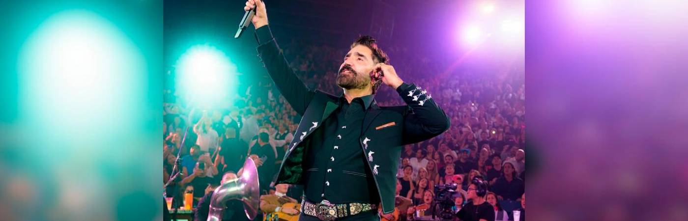 El artista ha estado girando por varias ciudades de Latinoamérica. /FOTO: INSTAGRAM @alexoficial