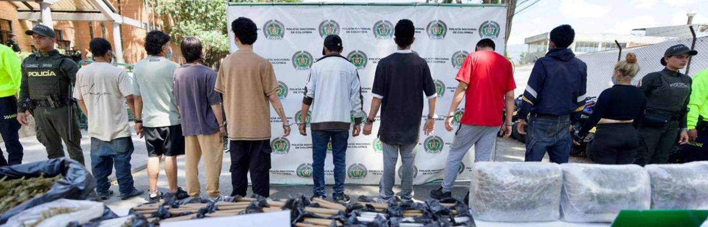 Estos fueron los 9 capturados por las autoridades. FOTO: CORTESÍA ALCALDÍA DE MEDELLÍN