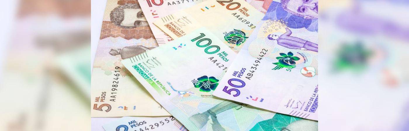 La diferencia principal es que el sueldo es una cantidad fija y regular que un trabajador recibe por un período determinado y el salario es una remuneración variable que se calcula según el tiempo trabajado. /FOTO: CANVA