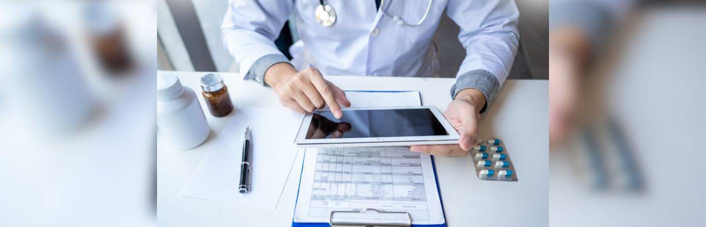 Una buena oportunidad para trabajar en el exterior se da con estas vacantes para médicos especialistas. ¡Aprovéchelas! / FOTO: CANVA