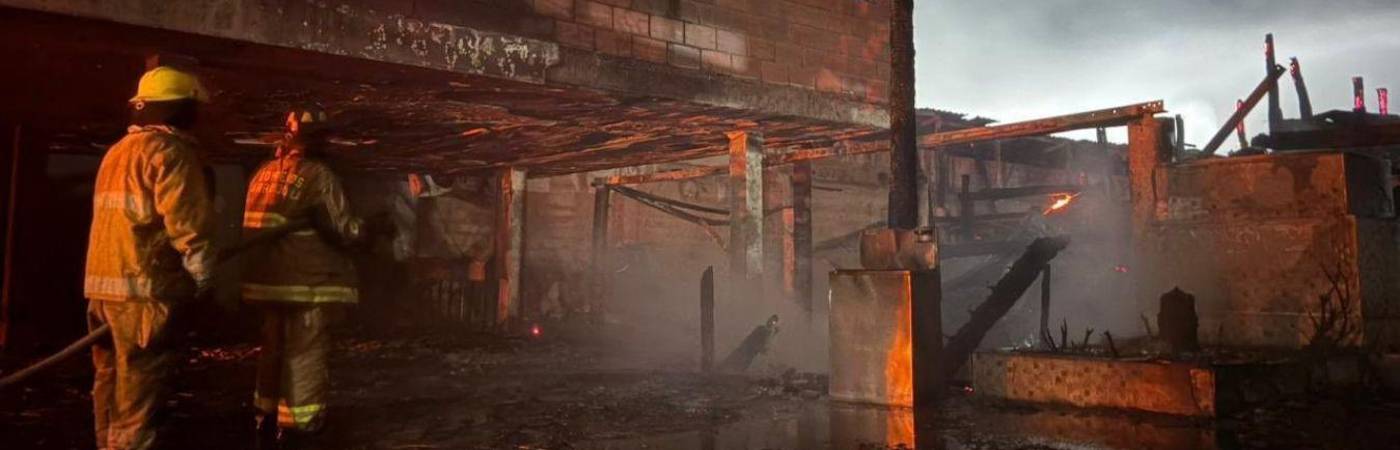 Así quedó el sitio después del incendio. FOTO: X @alcaldiabquilla