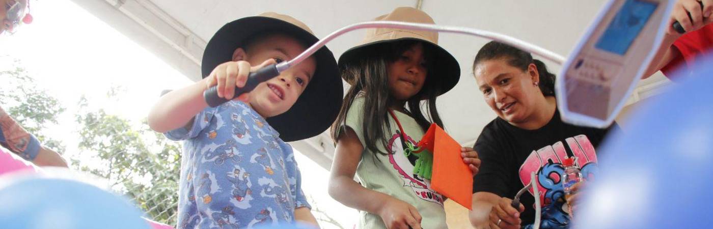 El Centro de Documentación Buen Comienzo, ubicado en el Parque Biblioteca Belén, también prestará servicio durante estos días. FOTO: ALCALDÍA DE MEDELLÍN