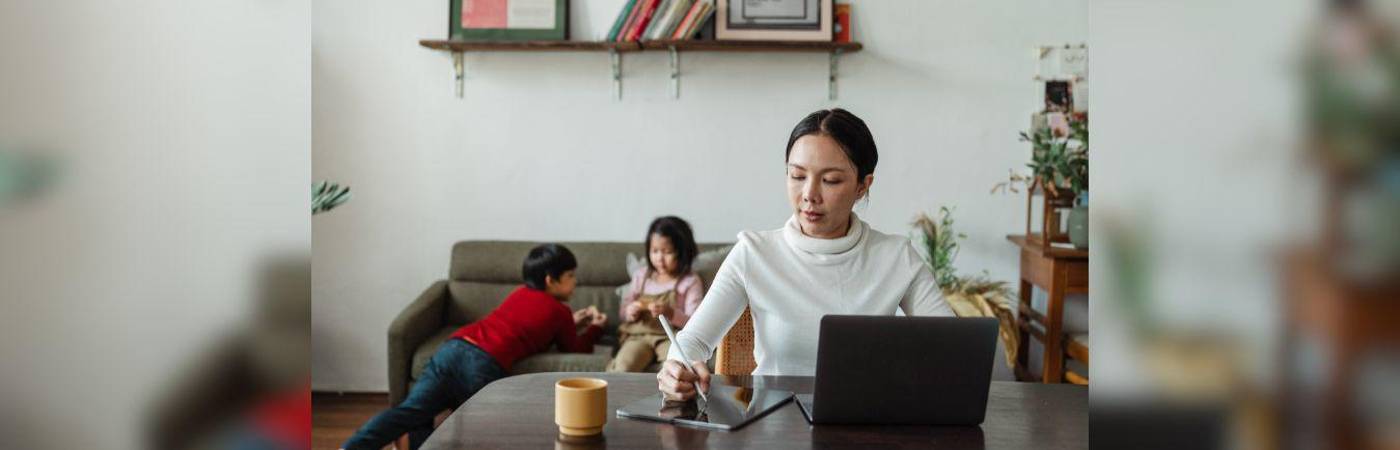 Recuerde que las empresas buscan profesionales actualizados, con habilidades digitales y capacidad para rendir sin supervisión directa. / FOTO: CANVA