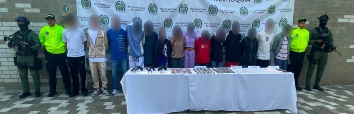 Once de los capturados tenía una orden judicial en su contra. FOTO: POLICÍA ANTIOQUIA