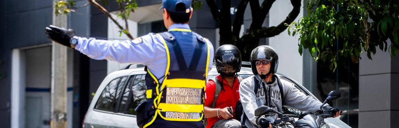 Las vacantes del sector público solo se tramitan por canales oficiales. FOTO: JULIO CÉSAR HERRERA
