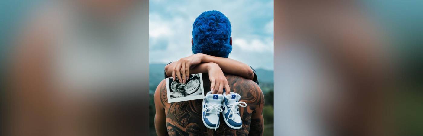 ¡Bebé a bordo! Blessd y Manuela QM confirmaron que serán papás 