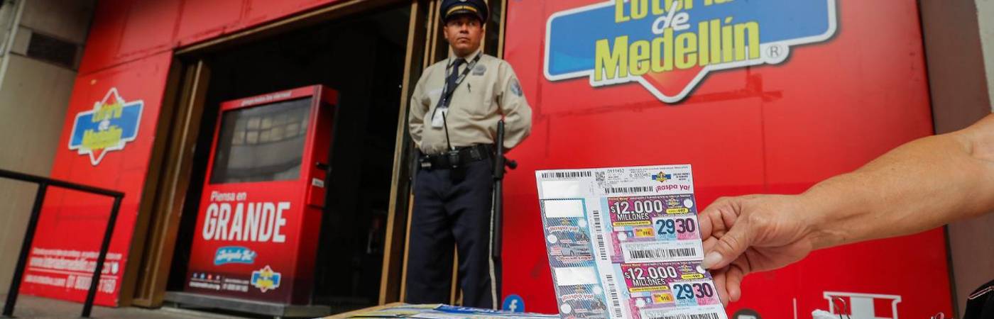 Referencia venta de billetes Lotería de Medellín. FOTO: ARCHIVO MANUEL SALDARRIAGA