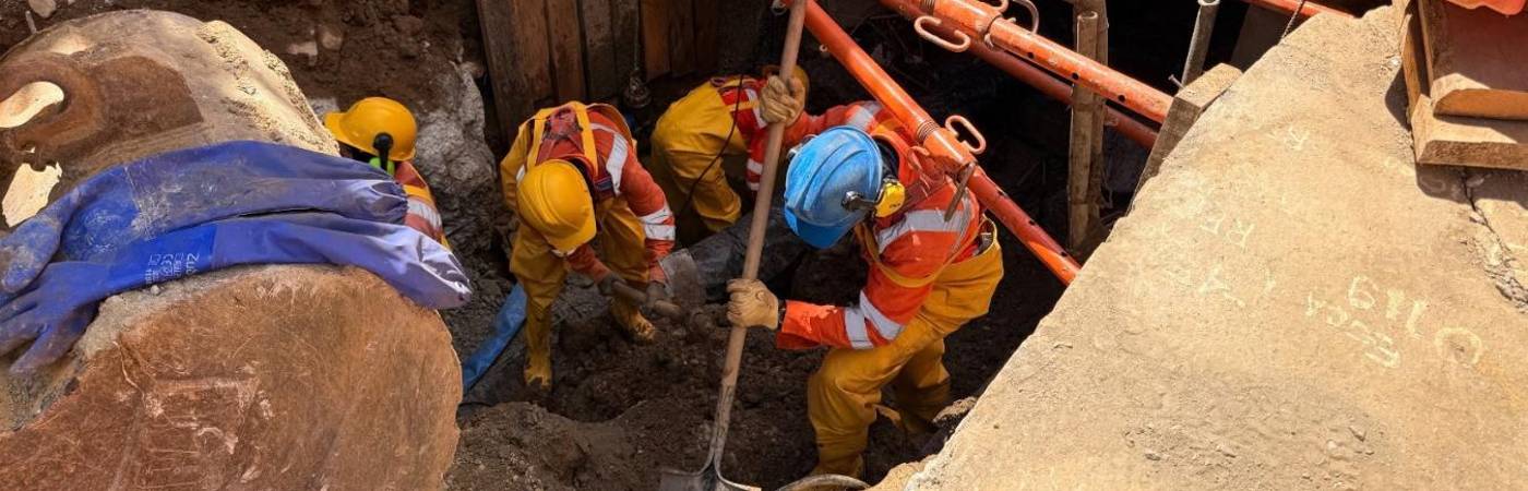 Durante el proceso tienen en cuenta la identificación y localización de redes de energía, gas y alcantarillado. FOTO: ALCALDÍA DE MEDELLÍN