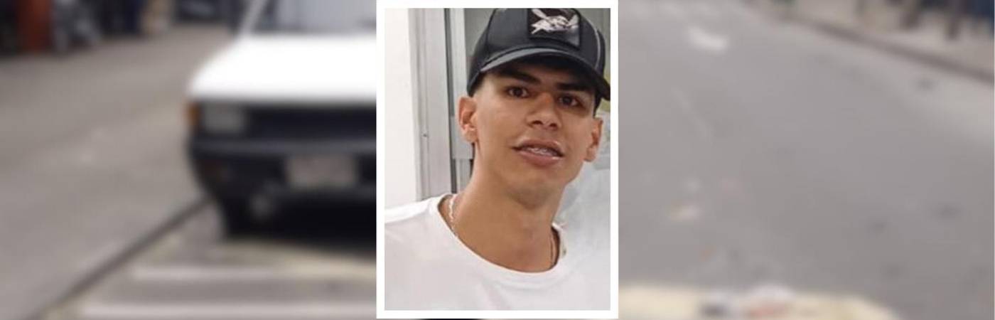 Lugar donde se produjo el accidente que le causó la muerte a Santiago. /FOTOS: DENUNCIAS ANTIOQUIA (FONDO) CORTESÍA (VÍCTIMA)