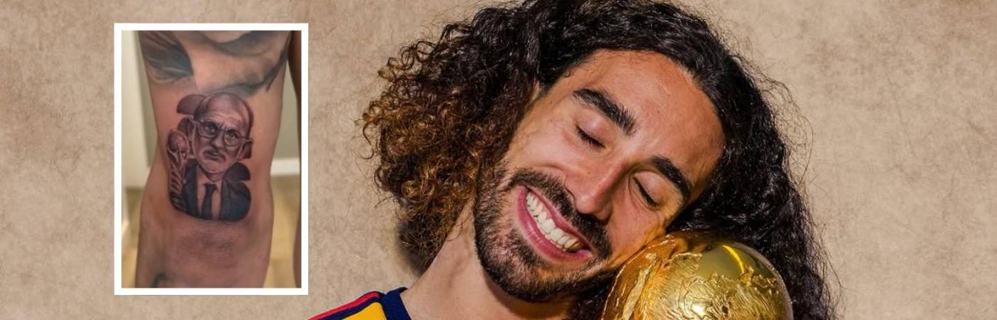 El jugador de España Cucurella y su tatuaje del DT Luis de la Fuente. FOTO: @CUCURELLA3