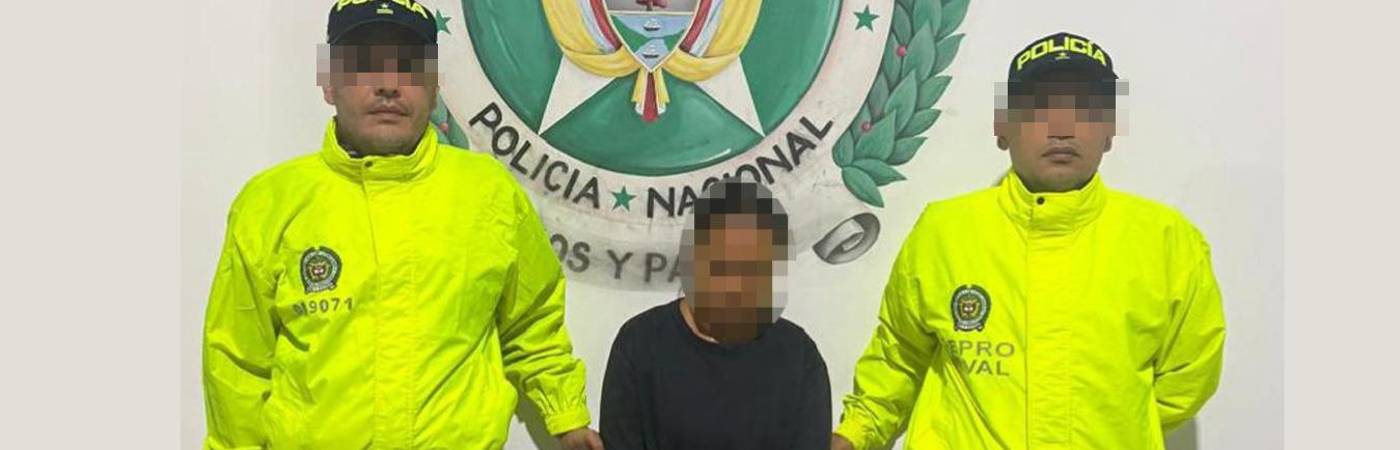 Captura de la mujer señalada de producir y difundir contenido sexual de su hija. FOTO: POLICÍA METROPOLITANA VALLE DE ABURRÁ