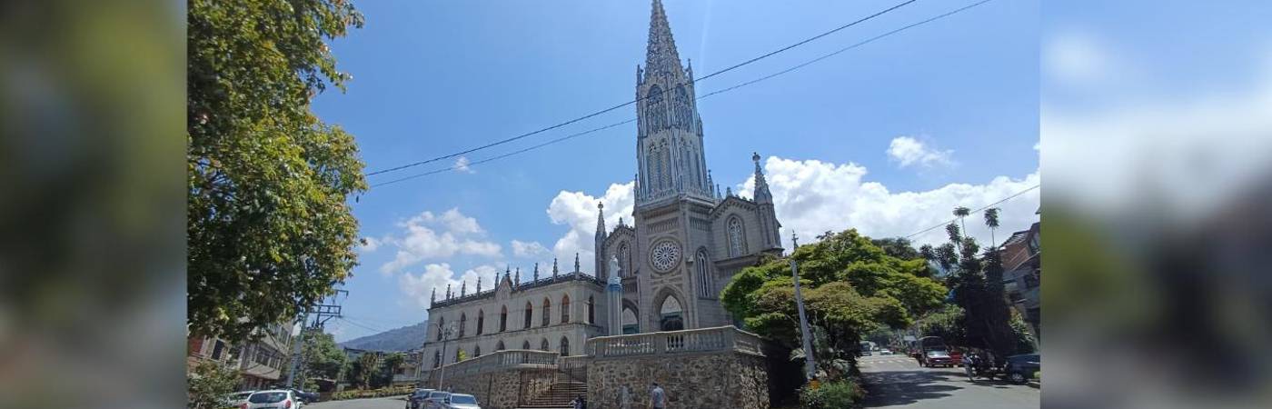 La parroquia fue construida entre 1936 y 1941. FOTO: CRISTIAN VÁSQUEZ