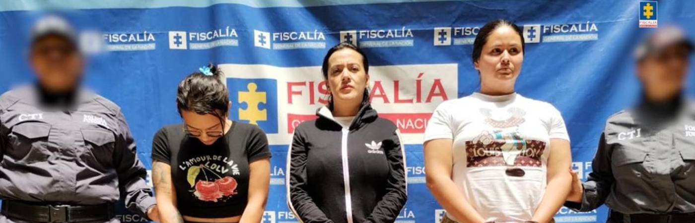 Ellas son Jackeline Bedoya Acevedo, María Paola Arango Garrillo y Michel Chaverra Jaramillo. Fuero n capturadas en octubre del año pasado y desde entonces duermen en prisión. FOTO: CORTESÍA