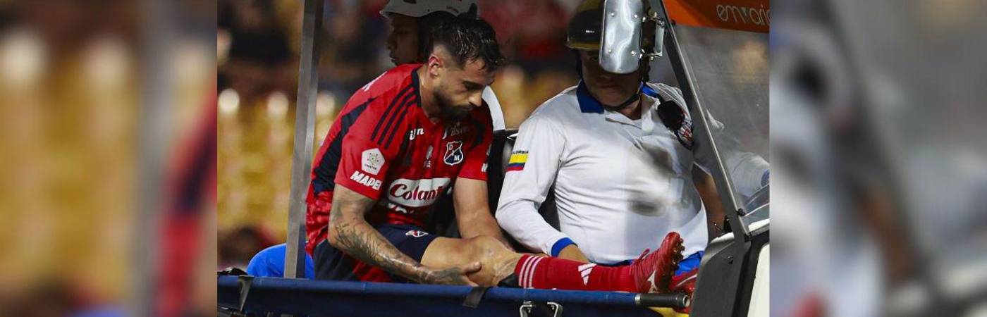 Las muestras de dolor que se le vieron a Francisco Fydriszewski cuando salió lesionado el pasado lunes daban señales de que la lesión podría ser de consideración. / FOTO: MANUEL SALDARRIAGA