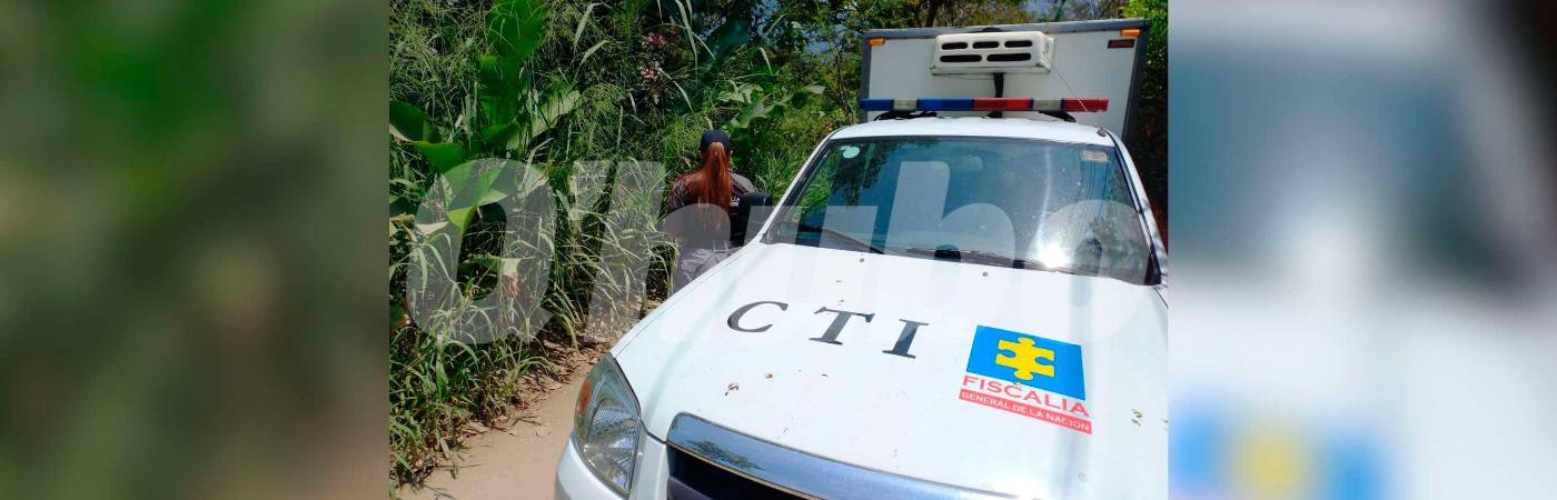 El CTI de la Fiscalía realizó la inspección al cuerpo hallado en zona rural de Copacabana. /FOTO: MAURICIO ANDRÉS PALACIO BETANCUR