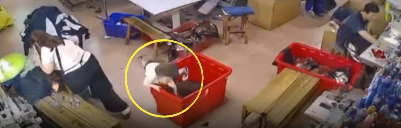 Los trabajadores del lugar no se percataron del escondite elegido por el menor. FOTO: CAPTURA DE VIDEO X @ANXIOUSVIDS