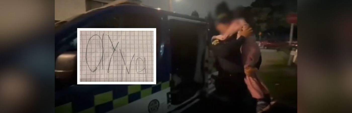 Las autoridades ingresaron a la vivienda atravesando una casa contigua. FOTO: CAPTURA DE VIDEO X @POLICIABOGOTA