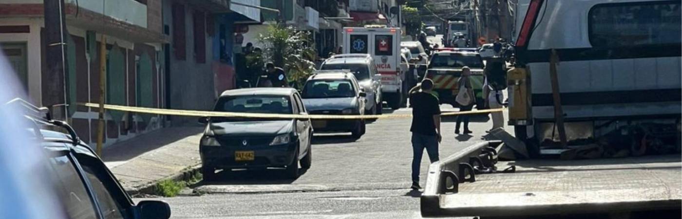 La zona del crimen acordonada para hacer el levantamiento de los cuerpos. /FOTO: TOMADA DE MIORIENTE