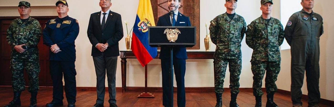 Abelardo de la Espriella (centro) presentó ante los colombianos la nueva cúpula miliar. FOTO: PRESIDENCIA DE LA REPÚBLICA