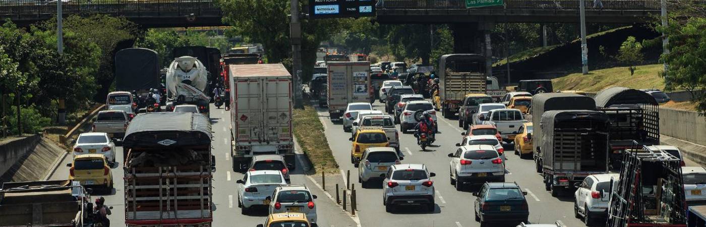 Movilidad en Medellín. FOTO: ARCHIVO - CAMILO SUÁREZ