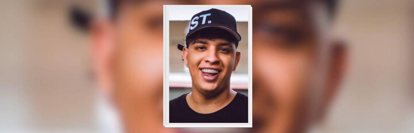 Juan David Castaño dejó una huella en el mundo cultural de Medellín. Falleció a sus 20 años. FOTO: IG @Jeihhco
