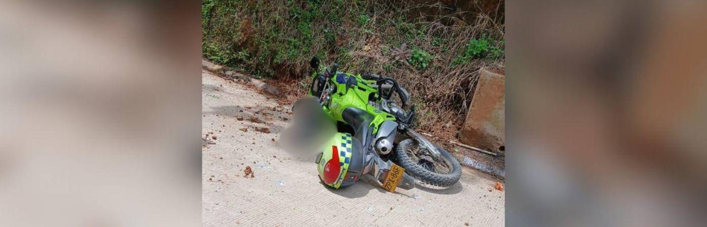 Dos policías fueron asesinados este domingo 9 de noviembre mientras patrullaban por el corregimiento Altamira, en Betulia. / FOTO: CORPADES