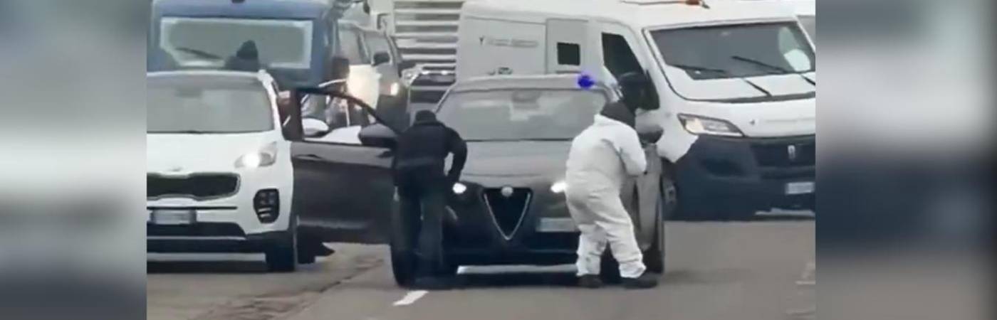 Dos de los encapuchados fueron capturados, y los otros involucrados están siendo buscados. FOTO: TOMADA DE VIDEO