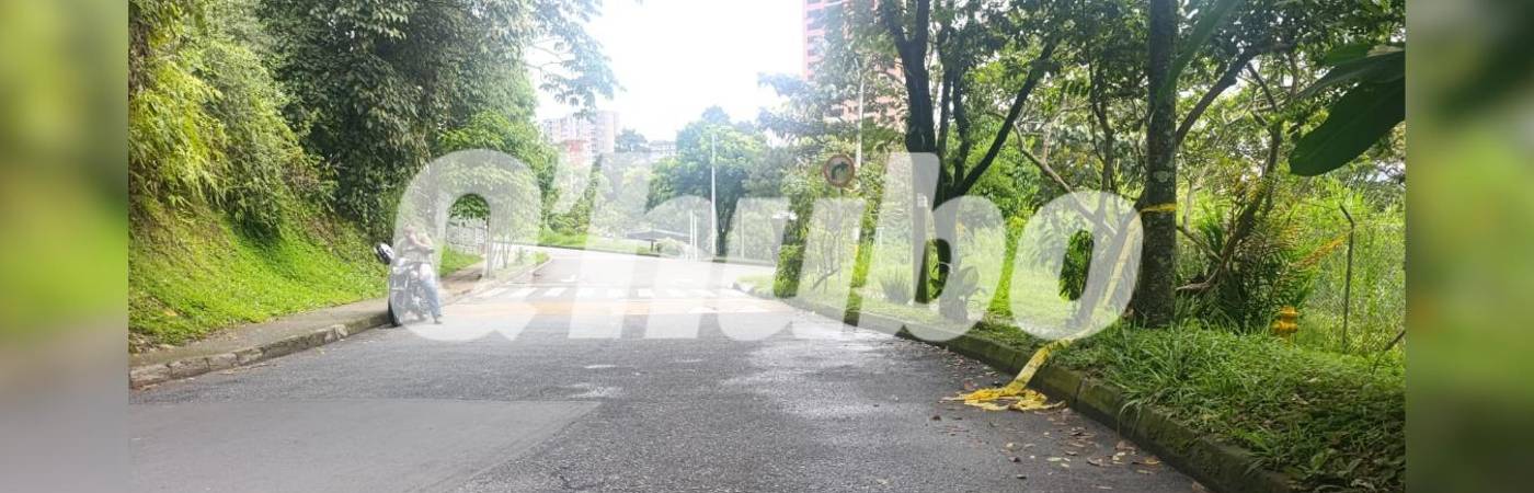 La víctima fue interceptada en esta solitaria calle. FOTO: ALEJANDRA MORALES RÍOS